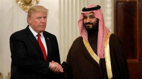 Trump už v Bílém domě přijal saúdského korunního prince. Lze tedy očekávat, že i setkání s jeho otcem v Rijádu proběhne bez problémů.