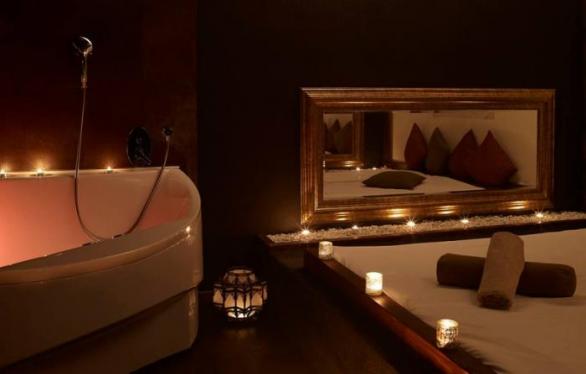 Masážní pokoj s vířivkou v salonu Mata Hari