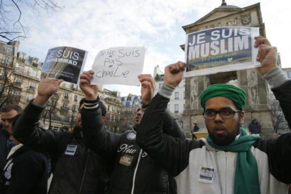 Přístup k islámu je jedním ze stěžejních témat letošních voleb ve Francii. Zvítězí nenávist nebo tolerance?