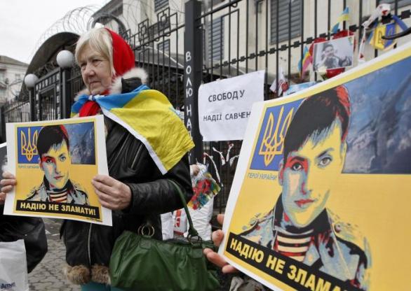 Za propuštění Savčenkové protestovaly tisíce lidí po celém světě. Možná kdyby tehdy protestující znali její antisemitské názory, tak si najdou místo demonstrací jinou aktivitu.