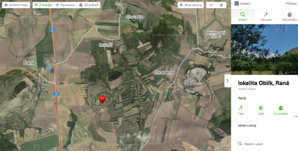 Nalevo je proslulý kopec Raná - centrum českých paraglidistů.