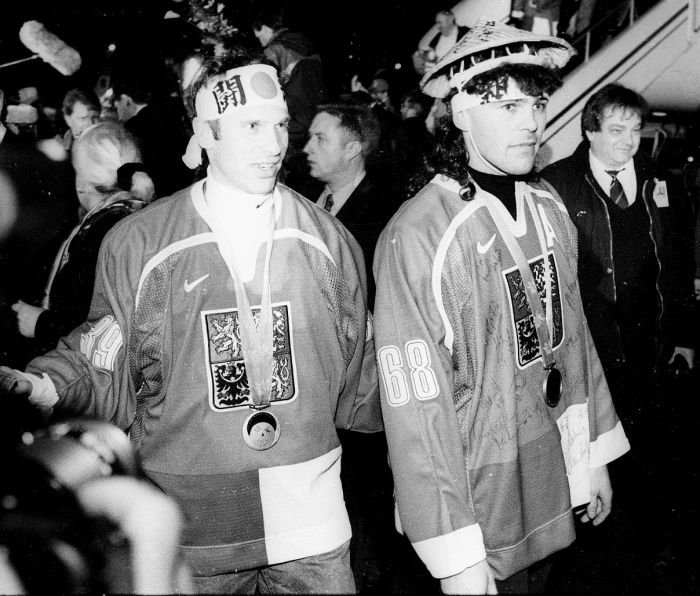 Dominik Hašek a Jaromír Jágr po návratu z ZOH v Naganu v roce 1998