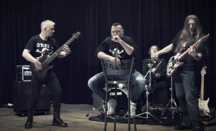 Z Ortelu se stal tak trochu jiný boyband.
