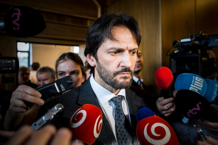 Slovenský ministr vnitra Robert Kaliňák rezignoval.