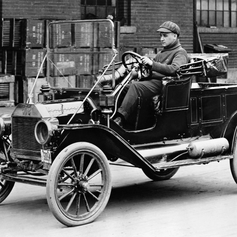 Ford Model T - automobil, který v roce 1908 změnil svět.