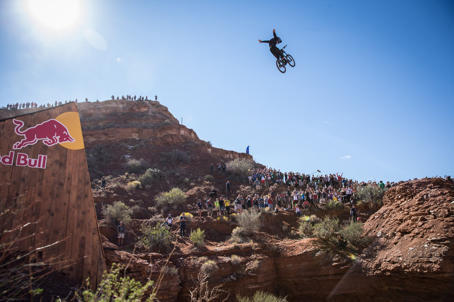 Даунхилл велосипед Red bull Rampage