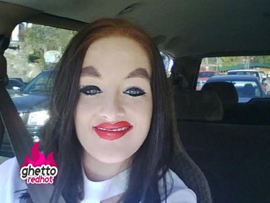 Worst-Makeup-Fails-Of-All-Time-018
