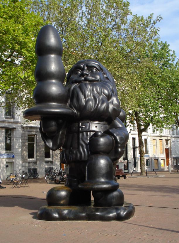 Santa-Claus-Eendrachtsplein-Holandsko-wikipedia-org