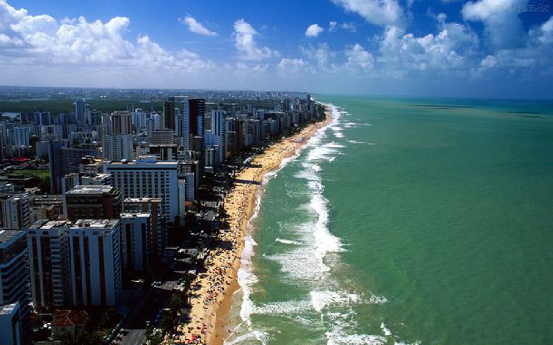 Boa-Viagem-Praia-Hotel-Recife-Brazil