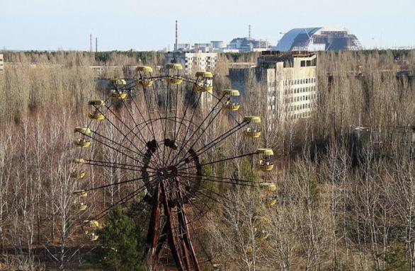 Jedním ze symbolů Černobylu je i opuštěné ruské kolo v Pripjati.