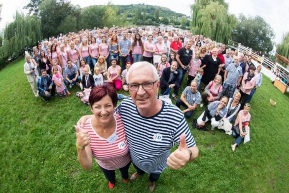 jiří Drahoš stylově v námořnickém oznámil, že má již nasbíráno přes 78 tisíc podpisů.