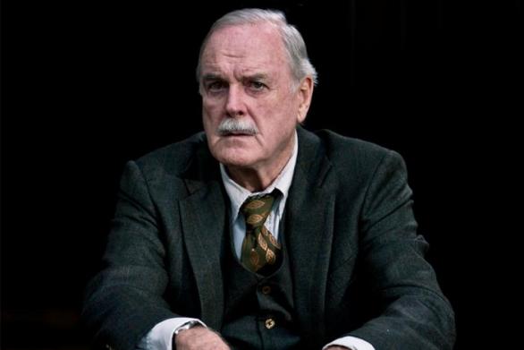 Než aby musel poslouchat nesmyslná osočování politicky korektních studentů, raději Cleese přednášek na univerzitách sám zanechal.