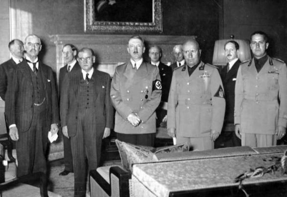 Čtveřice vrcholných představitelů Německa, Itálie, Velké Británie a Francie, která před 79 lety odsoudila Československo ke zkáze.