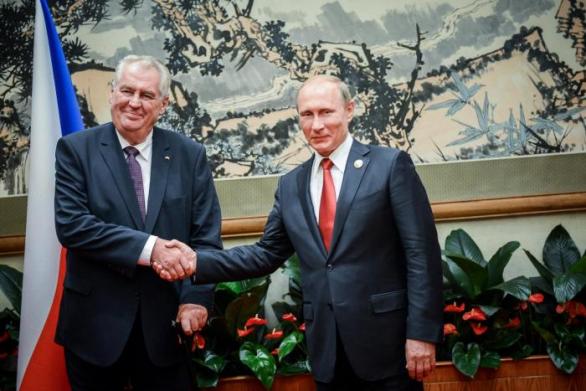 Zeman se netají kladným vztahem k Rusku a Číně, jeho provýchodní politika je ale cestou do pekel.