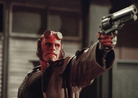 Jednou z trilogiíí, jejichž konce se nikdy nedočkáme, je vynikající Hellboy. Toho je fakt škoda.