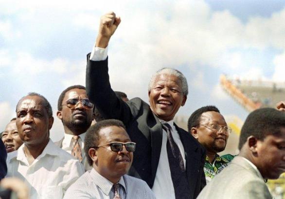 Neĺson Mandela - prezident, nositel Nobelovy ceny a bojovník za svobodu