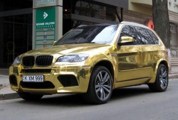 Řídit BMW je sen každého agresora Řidiči BMW se neštítí ničeho