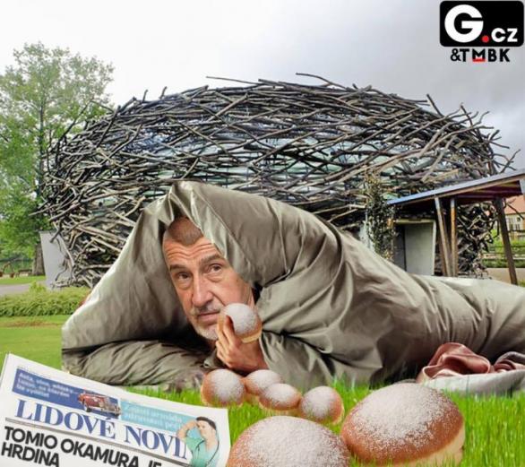 Andrej Babiš zahání zklamání z voleb na svém Čapím hnízdě, kde se cpe koblihama
