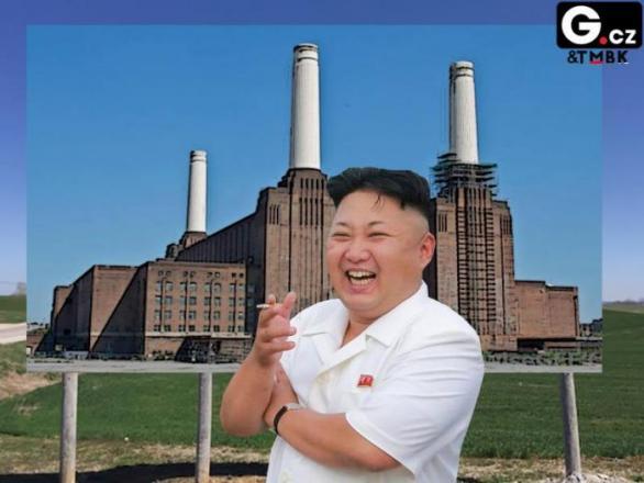 Momentka z oficiálního focení návštěvy Kima v továrně, která je pouze nakreslená. Vůdce si dal pauzu na cigáro