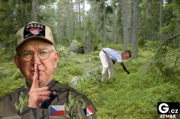 Při lovu imigrantů je důležité chovat se tiše, abyste imigranta nevyplašili