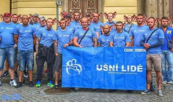 Slušní lidé se stali terčem posměchu. Plným právem.