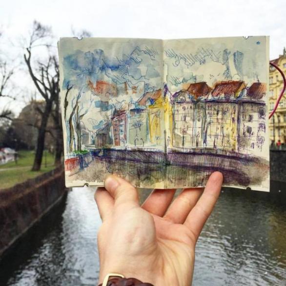 Pohled na Masarykovo nábřeží od galerie Mánes