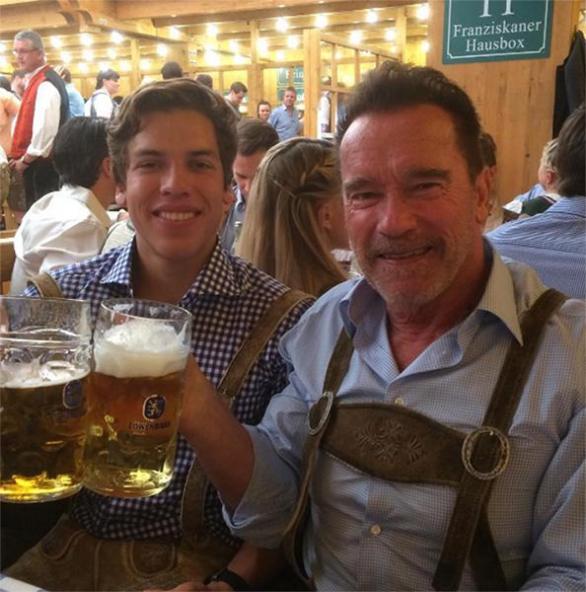 Ač proslul jako americký akční hrdina, rakouské kořeny Arnold Schwarzenegger nijak nezapírá a je na ně hrdý.