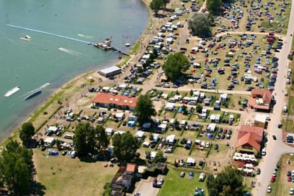 Dovolená osvobozuje