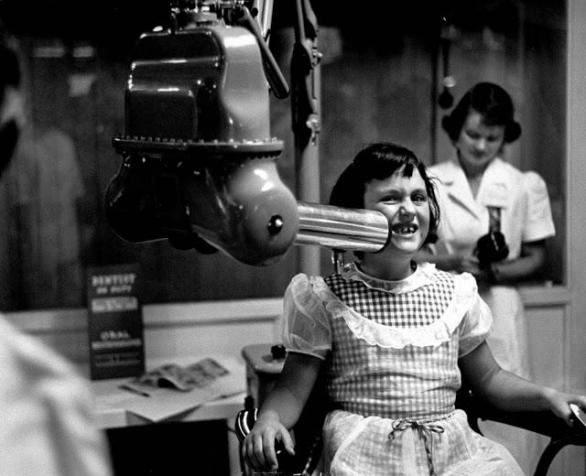 Rentgen zubů u malé pacienty roku 1953