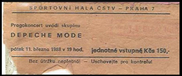 Po republice tehdy kolovalo mnoho falešných vstupenek, takže pořadatelé měli strach, že v hale bude až moc lidí a dojde k tragédii.