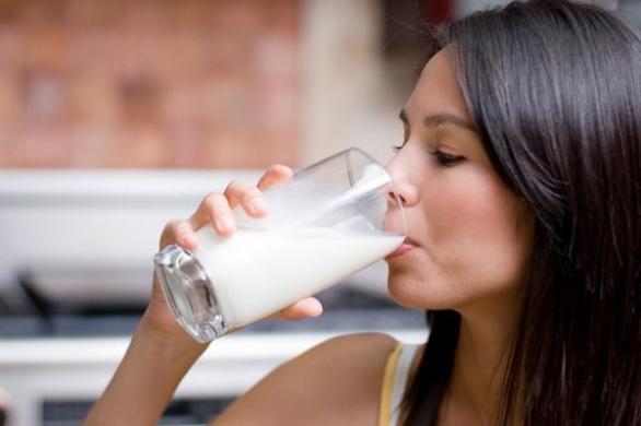 Podle průzkumů ženy, které místo alkoholu pijí mléko, mají až o šedesát procent věší šanci, že jejich znásilnění bude někdo opravdu řešit