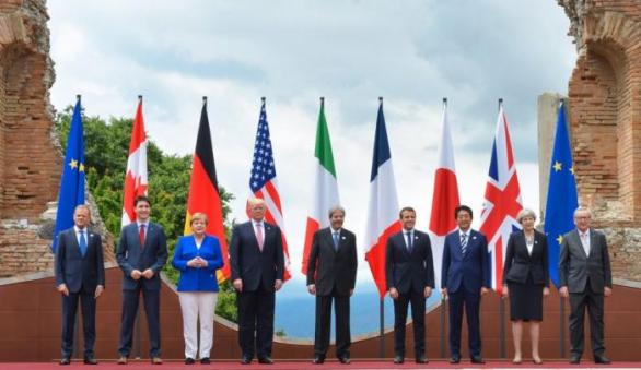 Summit G7 se stal smutnou ukázkou toho, že všechny ekonomické mocnosti jsou si rovny, ale některé jsou si rovnější.