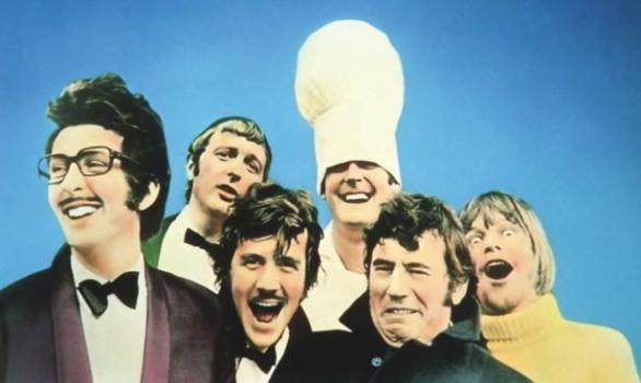 Cleese byl součástí legendární komediální skupiny Monty Python. Ta proslula právě nekorektním humorem.