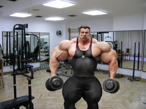 Čím větší svaly, tím větší muž. Ženy na to slyší
