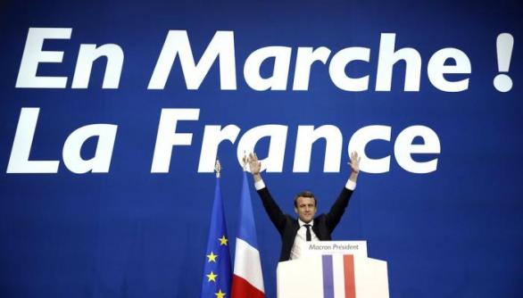 Hnutí Tak jo! by chtělo být jako hnutí En Marche! Emmanuela Macrona. K tomu mu ale chybí právě ten Macron.