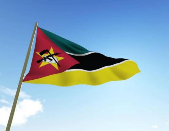 Pro některé státy je kalašnikov natolik důležitý, že ho mají ve státním znaku. Mozambik šel ještě dál a AK-47 je součástí jeho vlajky.