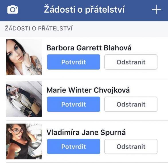 Vypadají taky vaše žádosti o přátelství na Facebooku takto? Falešné pornoprofily momentálně obtěžují uživatele po celém světě.