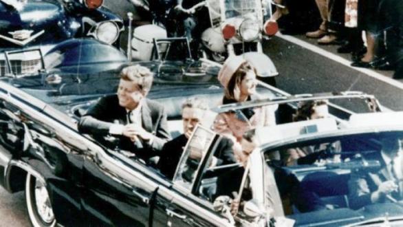 Život Johna Fitzgeralda Kennedyho ukončil atentát v roce 1963.