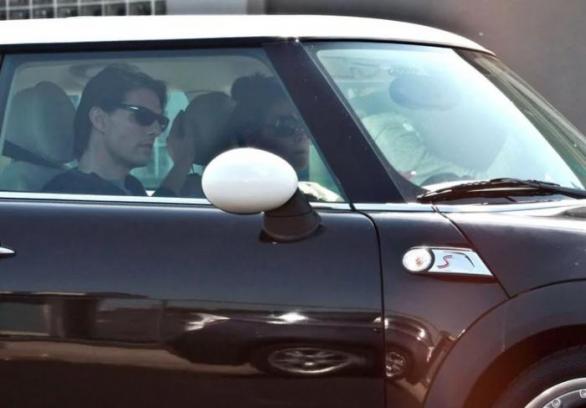 Katie Holmes ve svém Mini Cooperu vozívala i exmanžela Toma Cruise.