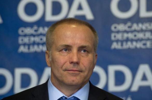 Za Kulhánkovou kandidaturou stojí miliardář Pavel Sehnal, který v loňském roce obnovil ODA.