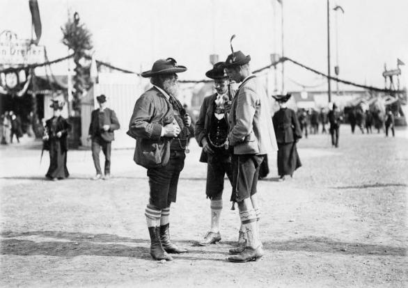 Lederhosen atd. jsou tu stále – dnes jako v roce 1910