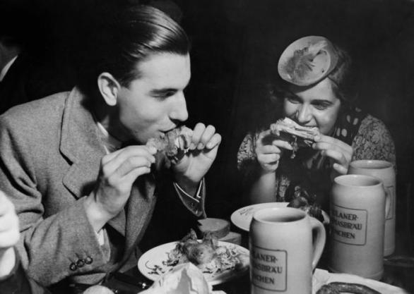 Skvostný ‚debužírunk‘ v roce 1936