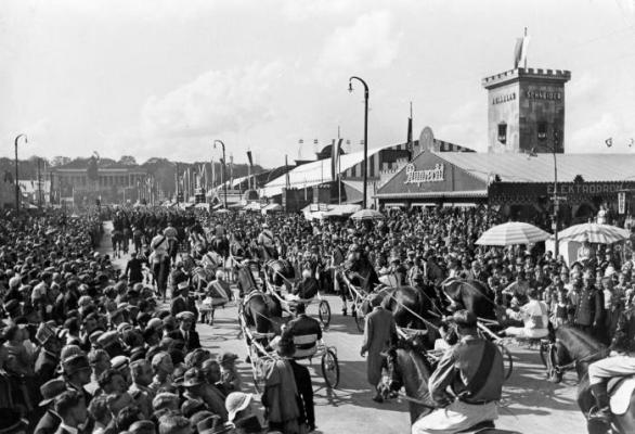 Areál Oktoberfestu v roce 1935