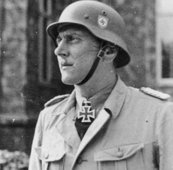 Paradoxem je, že ač byl za druhé světové války Hitlerovým oblíbencem, po válce působil Otto Skorzeny i jako agent izraelského Mosadu.