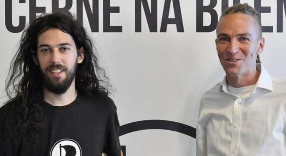 Nejvýraznější osobnosti Pirátů rozhodně nevypadají jako klasičtí politici. 