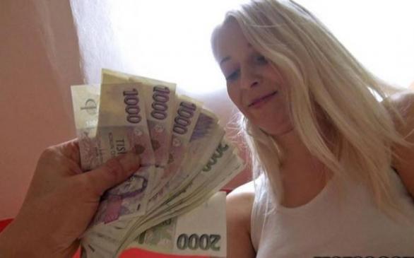 Různé falešné castingy, rychlý prachy a podobné fake reality porno jsou pro Česko typické.