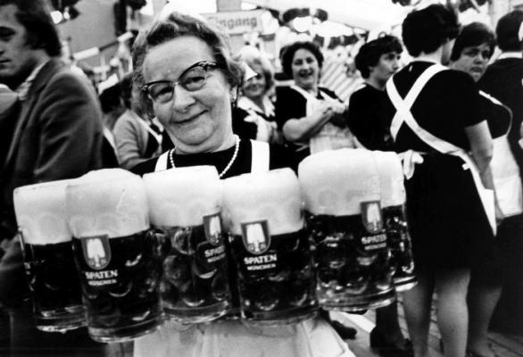 Práce, pivo a zábava v plném proudu 1979