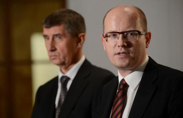 Když se Sobotka babiše zbaví, pohřbí ho Babiš, když nezbaví, pohřbí ho vlastní strana.