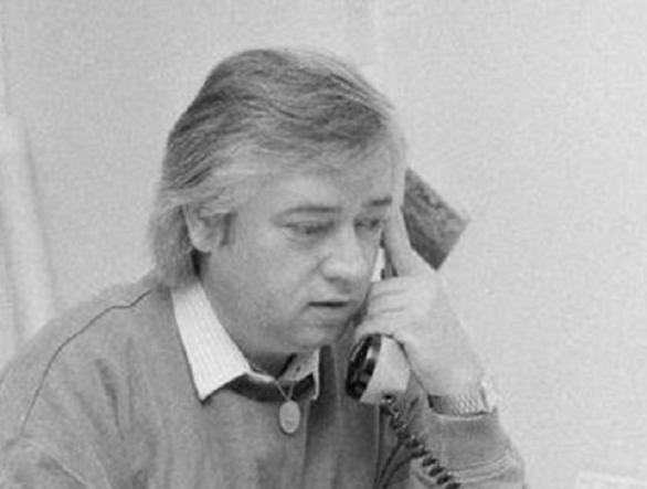 Miroslav Švarc - duchovní otec švarcsystému. Díky němu nejprve zázračně zbohatl a následně putoval do vězení, odkud vyšel jako bezdomovec.