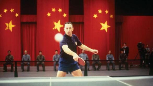 Ping pong je sport, v němž vynikají jen Číňani a autista Forrest Gump.